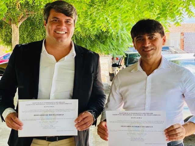 Bernardo Manioba e Juninho Cantareli  so diplomados pela Segunda vez prefeito e vice-prefeito em Itacuruba, PE