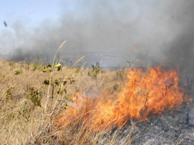 Agricultor morre carbonizado na zona rural de Mirandiba ao atear fogo em pasto e ser atingido pelas chamas