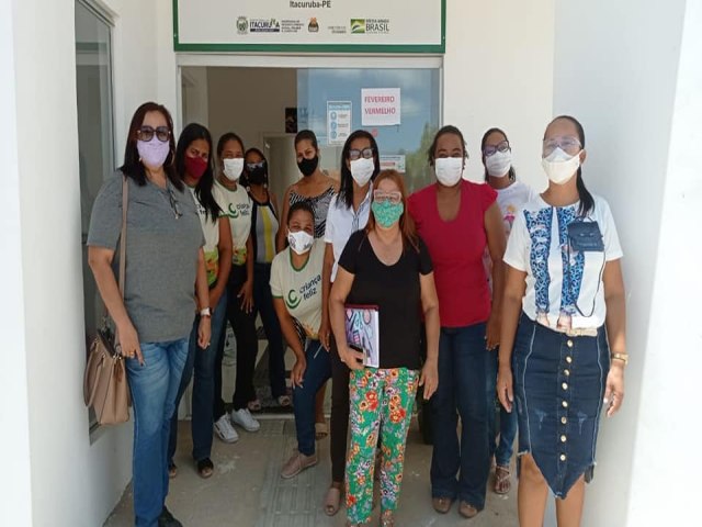 A Vereadora Rivania Freire participa de reunio com a Coodenadoria Municipal da Mulher