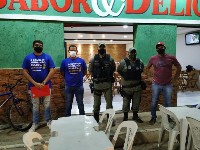 A Vigilncia Sanitria de Floresta, apoiada pela Polcia Militar, realizou, na noite de ontem (26), ao educativa para os comerciantes de bares, restaurantes, lanchonetes,  