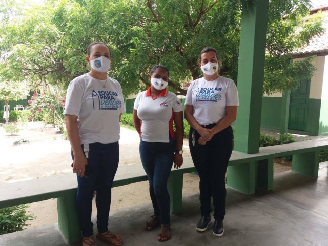 O Governo Municipal, atravs da Secretaria de Educao, realizou visitas s escolas localizadas na Zona Rural: