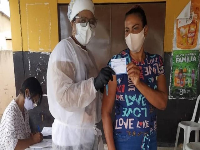 Itacuruba vacina comunidades tradicionais quilombolas do municpio.