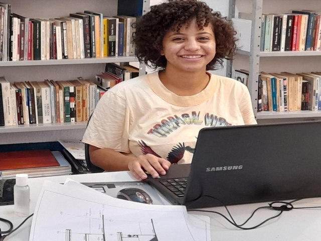 Parabns  Mariana Lopes  por ter alcanado o 1 lugar no SISU para cursar a Faculdade de Arquitetura e Urbanismo na UFPE ( Universidade Federal de Pernambuco ).