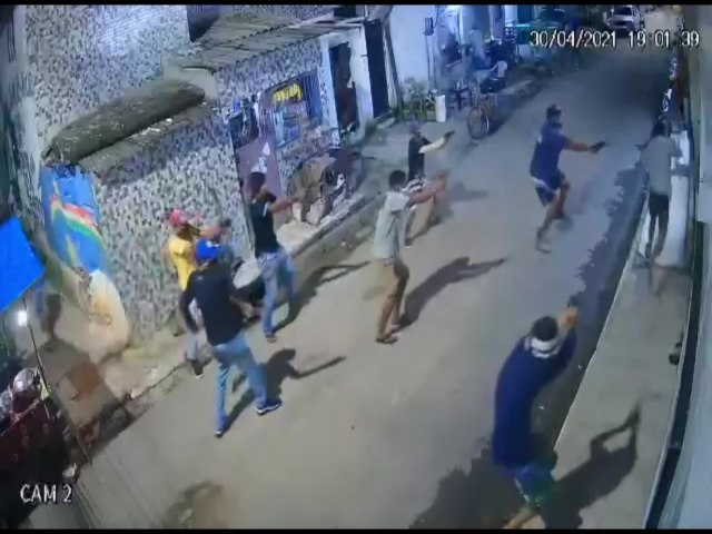 Grupo de homens mata adolescente a tiros e fere duas pessoas no Recife
