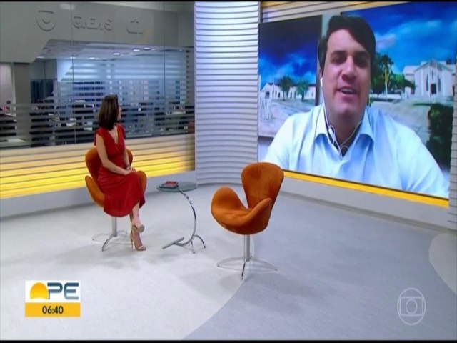 Em entrevista ao Jornal Bom Dia Pernambuco, prefeito de Itacuruba, Bernardo Manioba, fala sobre trabalho que levou o municpio a ser destaque na vacinao contra a covid-19