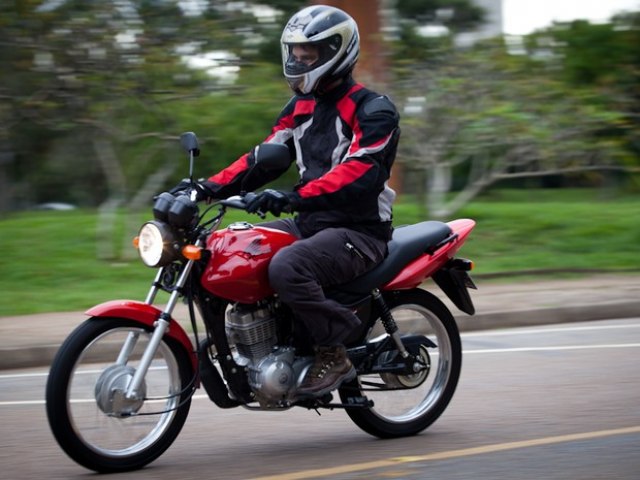 Projeto do Governo de Pernambuco perdoa dbitos de IPVA para donos de motos de at 150 cilindradas