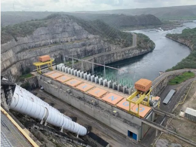 A Companhia Hidro Elétrica do São Francisco (Chesf) informa que a Usina Hidrelétrica de Xingó se encontra em condições seguras, operando em total normalidade.