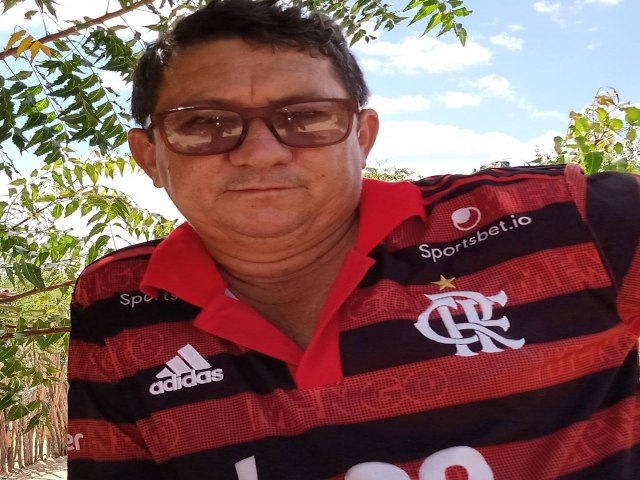 Aniversariante do Dia em Floresta-PE o Comerciante João Porfírio Gomes