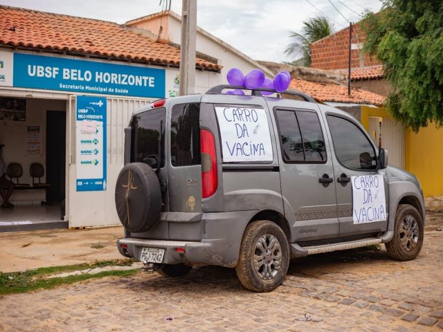 ATENÇÃO  Campanha de vacinação contra a COVID-19: O CARRO DA VACINA , esteve presente hoje no bairro do Belo Horizonte com o intuito de facilitar o acesso a imunização.
