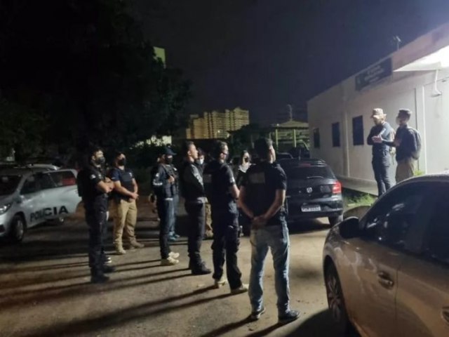 Operação da Polícia Civil de combate a roubo a carros-fortes cumpre sete mandados de busca e apreensão no Sertão de Pernambuco