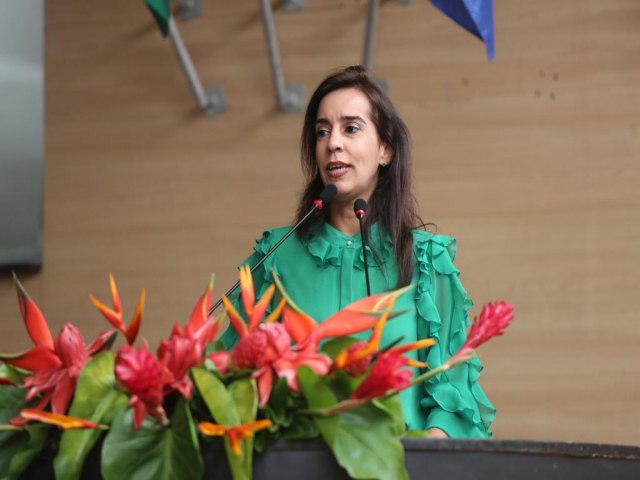Priscila Ferraz lança em Floresta sua pré-candidatura à Deputada Federal