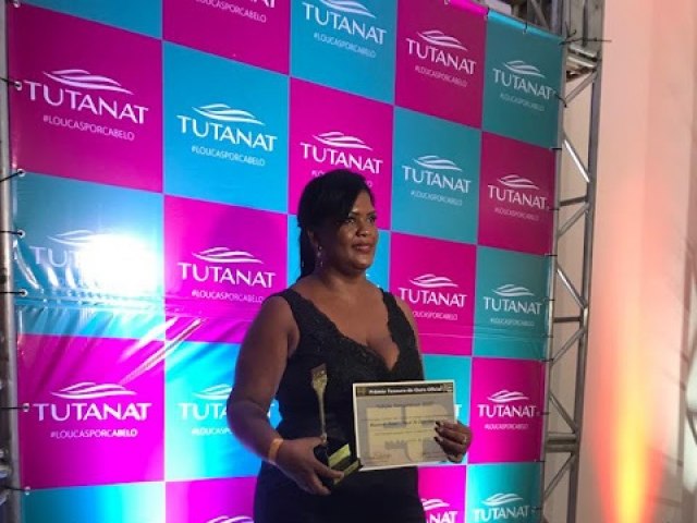 Cabeleireira de Petrolândia/PE Mauriceia Nunes ganha prêmio nacional 'Tesoura de Ouro/2022''