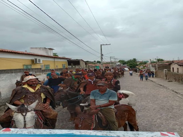 Tacaratu/Caraibeiras: Familiares, amigos e vaqueiros se despedem de Hildo de Cidinho (Hildo Vaqueiro)