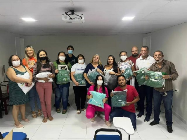 Prefeitura de Floresta promove Curso de Humanização e entrega novo fardamento para os profissionais do Hospital Municipal,