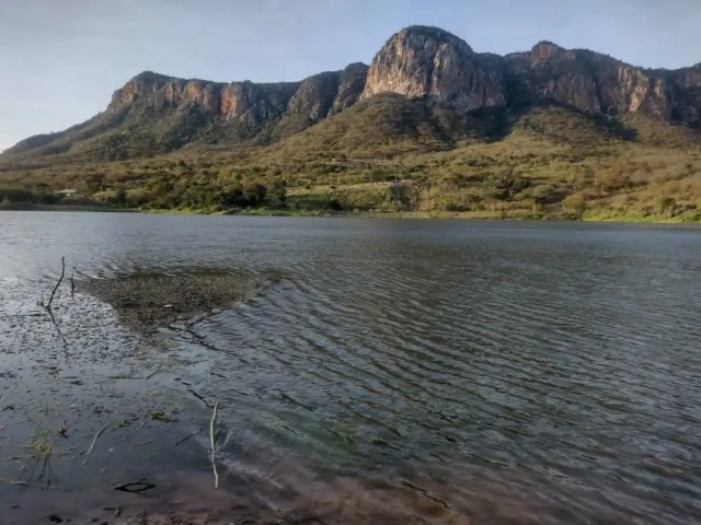 Corpo de jovem de 20 anos desaparece na Barragem da Cachoeira em Serra Talhada-PE