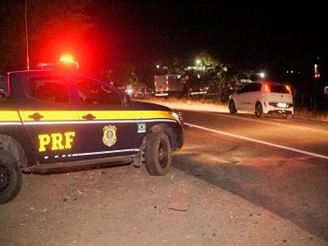 Homem morre em coliso entre dois carros na BR-232, em Serra Talhada