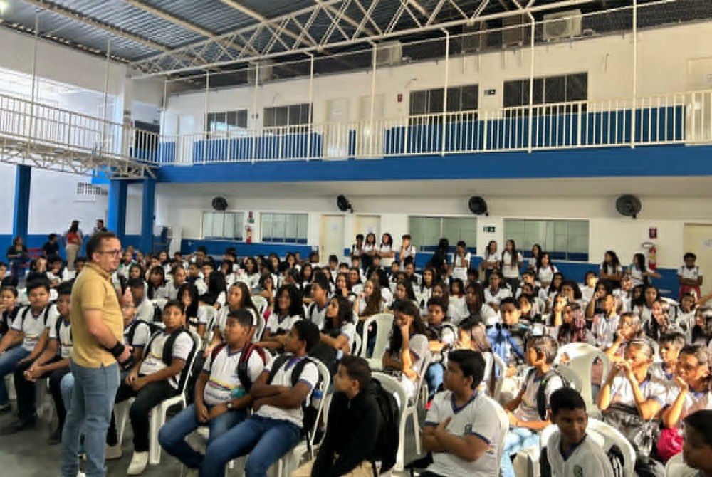 Em reforma, Erefem Tr�s Marias, em Floresta, inicia aulas em novo endere�o