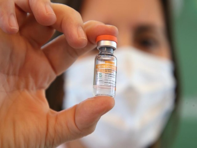 Pernambuco receber cerca de 270 mil doses da vacina contra a Covid-19 no primeiro lote
