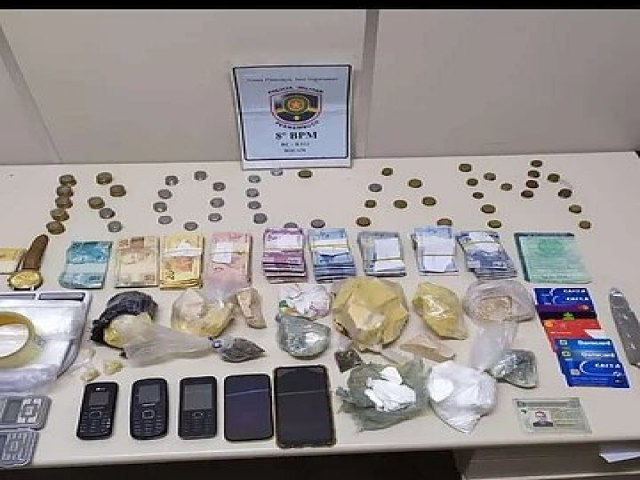 Salgueiro: homem  preso em flagrante com drogas, celulares, cartes de terceiro e com R$ 2.618 