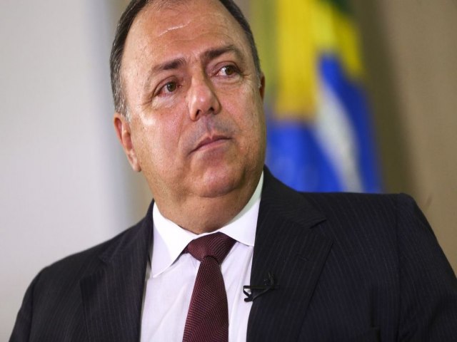 Confederao Nacional de Municpios pede troca do ministro Pazuello