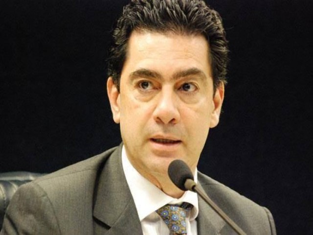 Prefeito de Araripina acusa o Governo de Pernambuco de privilegiar o Recife