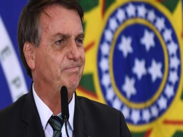 Governo Flvio Dino autua Bolsonaro por no usar mscara e gerar aglomerao no Maranho
