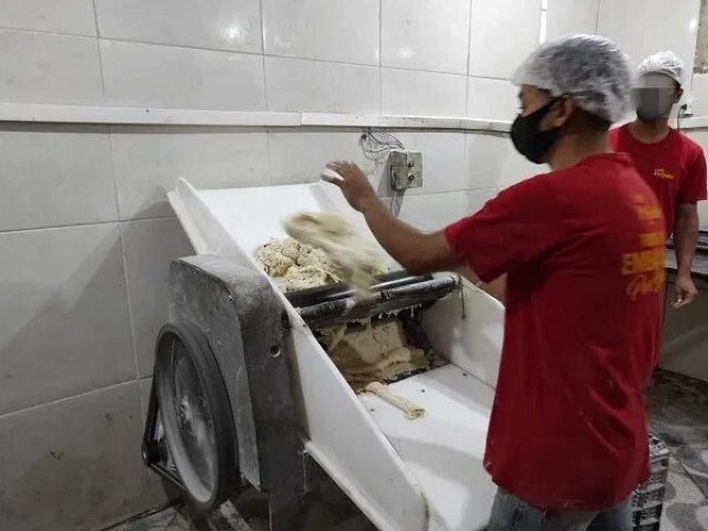 Ressocializao: Em Pernambuco, detentos produzem 90 mil pes todos os dias