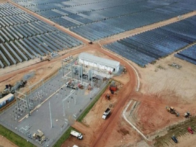 Maior usina de energia solar da Amrica Latina  inaugurada em Pernambuco e j gerou mais de 2.500 vagas de emprego