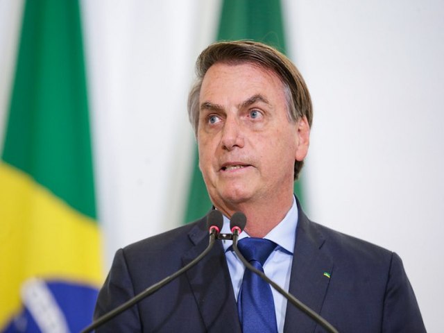 Bolsonaro diz que ir vetar novo fundo eleitoral de R$ 5,7 bilhes