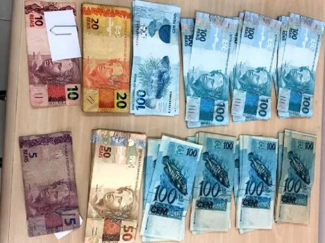 Dupla de MG  presa em Caruaru (PE) com quase R$ 10 mil em cdulas falsas