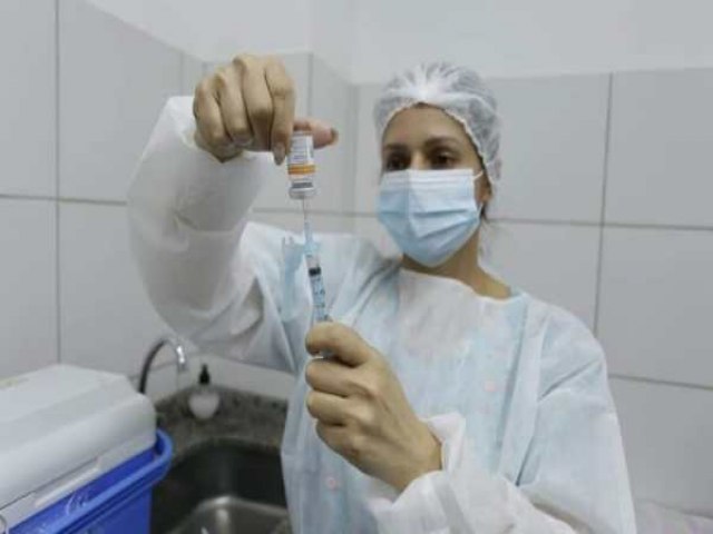 Brasil atinge 80% da populao acima de 18 anos com a primeira dose da vacina Covid-19