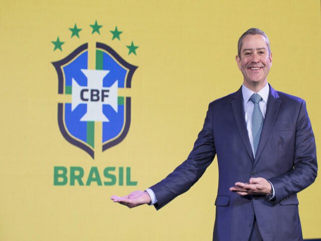 Presidente afastado da CBF culpa a entidade por vexame internacional no jogo Brasil x Argentina 