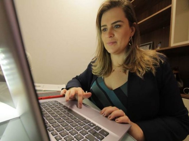 Marlia Arraes cobra informaes do Ministrio da Sade sobre medicamentos vencidos
