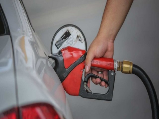 Em carta, 20 governadores afirmam que aumento na gasolina  um problema nacional