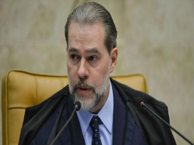 Ministro Dias Toffoli requisita informaes de Paulo Cmara sobre decreto de restries nas igrejas