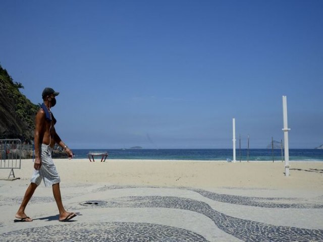 Rio de Janeiro pode liberar mscaras em locais abertos na prxima semana