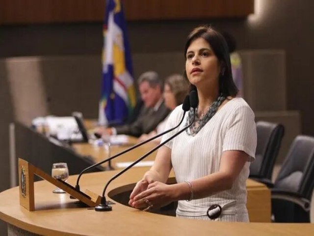 Governo de PE aumenta ICMS da gasolina em R$ 0,09/litro e  scio dos aumentos da Petrobras, afirma deputada Priscila Krause