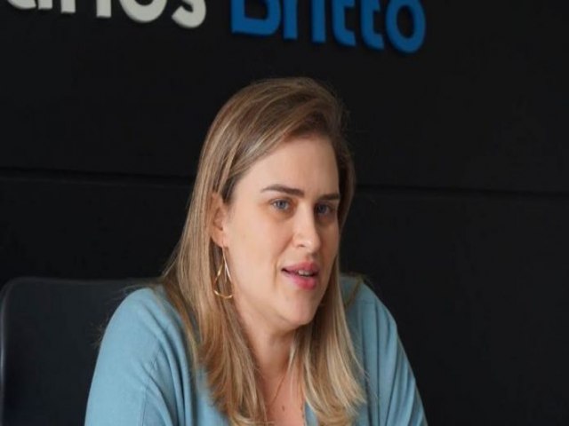Marlia Arraes no baixa a guarda e luta por candidatura do PT
