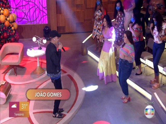Joo Gomes se emociona no programa Encontro com Ftima Bernardes, da Rede Globo