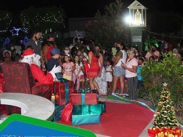 Moreilndia inaugura decorao natalina dando incio s comemoraes de fim de ano