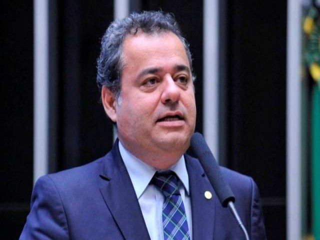 PSB de Pernambuco anuncia nome de pr-candidato em Janeiro; Danilo Cabral volta a ser a bola da vez