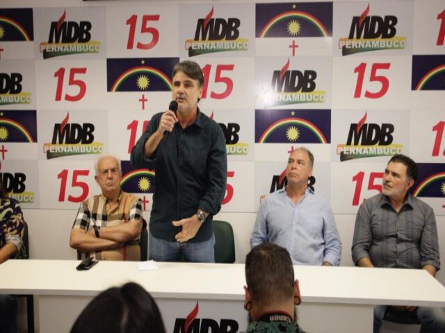 Federação empurra MDB para a oposição em Pernambuco