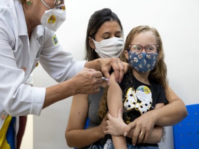 Dia C: Em apenas um dia, mais de 45 mil crianças são vacinadas contra a Covid-19 em Pernambuco