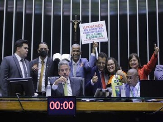 Câmara dos Deputados aprova em segundo turno piso salarial para agentes de saúde e endemias