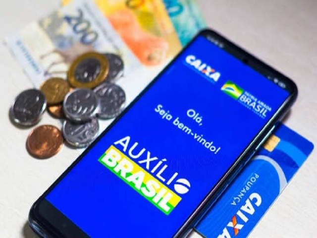 Salgueiro: Beneficiários do Auxilio Brasil denunciam clonagens de cartões e saques de dinheiro em outras cidades