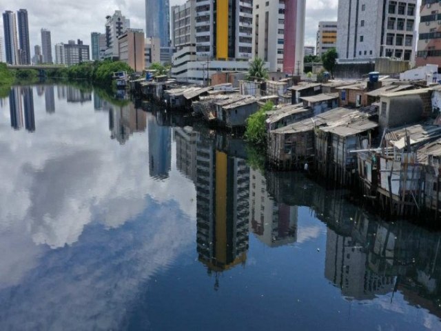 Mapa da Nova Pobreza constrange Governo de Pernambuco e obriga fome a entrar na agenda dos candidatos