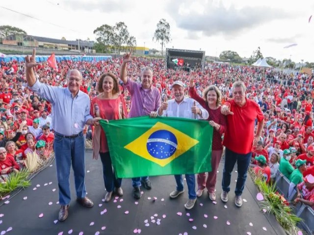 De onde partiram as vaias ao palanque de Lula em Pernambuco?