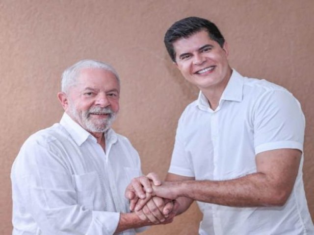 Lula recebe João Arnaldo, pré-candidato ao governo de Pernambuco do PSOL