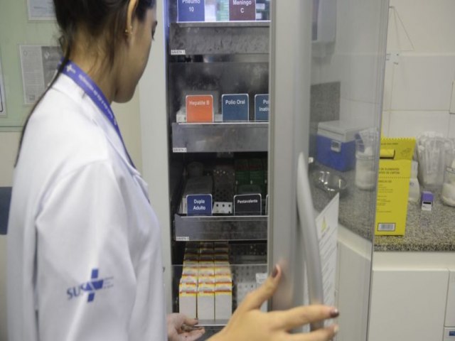 Piso pode causar demisso de 32.500 enfermeiros, diz Confederao Nacional dos Municipios