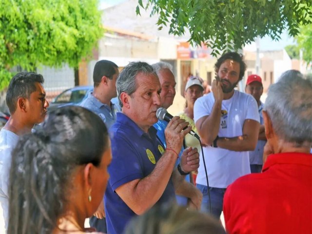 Tadeu Alencar fecha campanha no Araripe com abrao de Moreilndia, Exu, Bodoc e Ouricuri